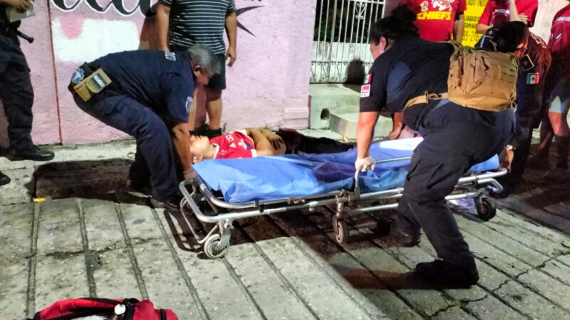 Malix pek hace derrapar a un repartidor de pizzas en Motul