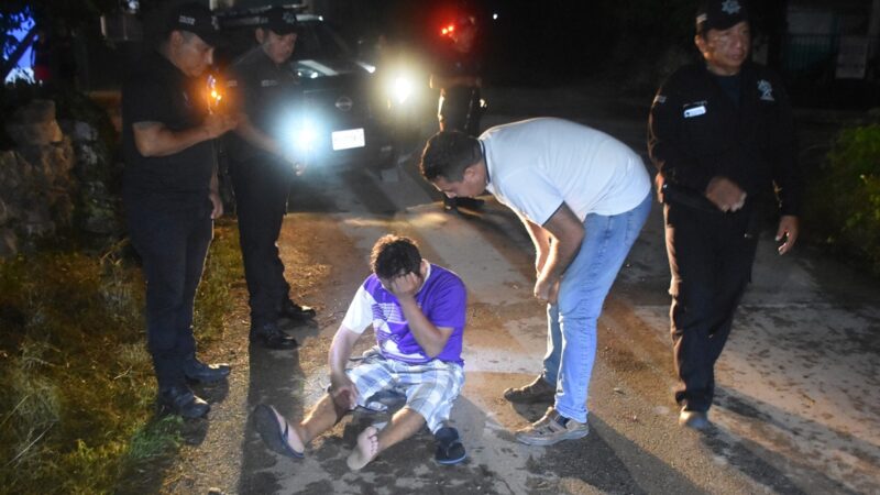 Policías de Seyé dejan tirado en la calle a un joven que tuvo un ataque de epilepsia