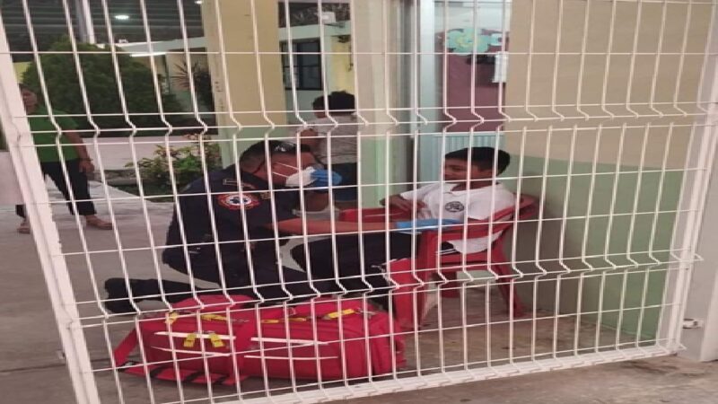 Paramédicos salvan de morir asfixiado a un estudiante de la secundaria de Motul