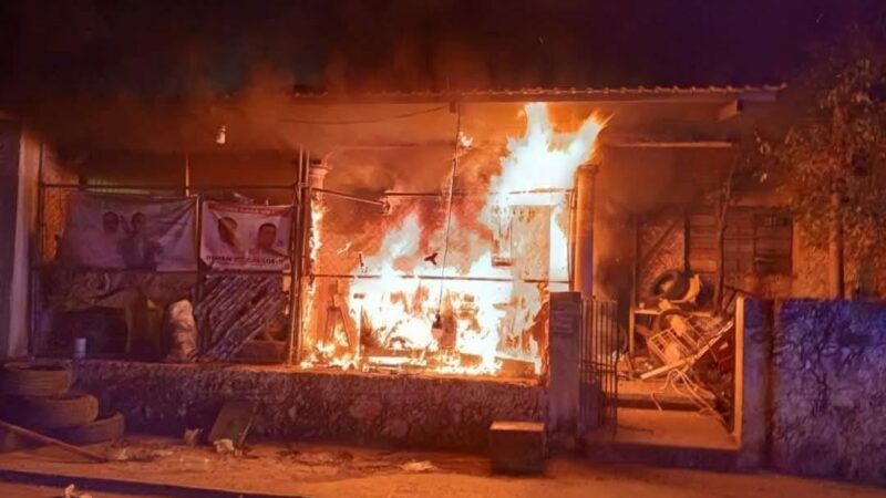 Don Lorenzo se salvó de morir quemado dentro de su llantera en Umán