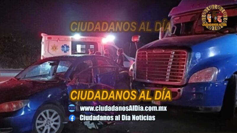 Un tráilero choca, arrastra y deja prensada a la conductora de un Mazda en la Mérida- Tetiz