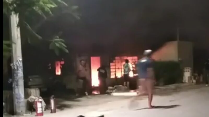 Un muerto y dos intoxicados en Dzilam de Bravo: se incendió el árbol de navidad  