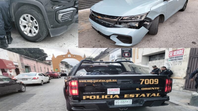 Patrulla de la SSP choca contra un Aveo nuevo en el centro de Mérida