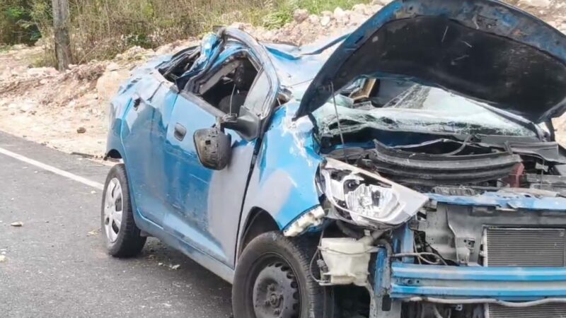 Se salva de morir en una aparatosa volcadura: su regalo de navidad de un conductor  