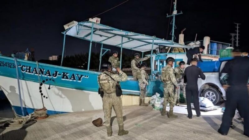 Aseguran en Progreso una embarcación con 300 kilos de langosta capturada de manera ilegal y furtiva.