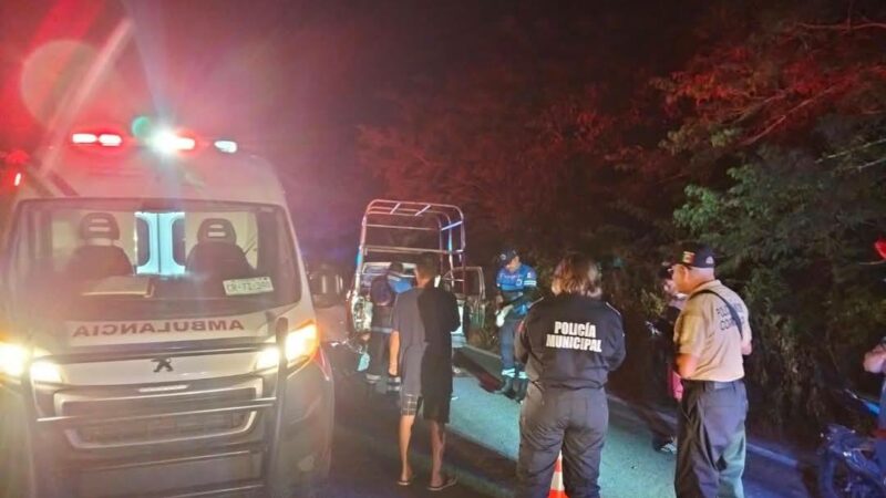 Empleado de Banco Azteca choca y muere el ultimo día del año en la vía Dzidzantún- Cansahcab.