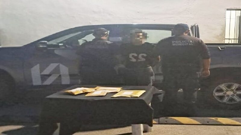 Detienen a un sujeto con una camioneta robada en la avenida Yucalpetén en Progreso