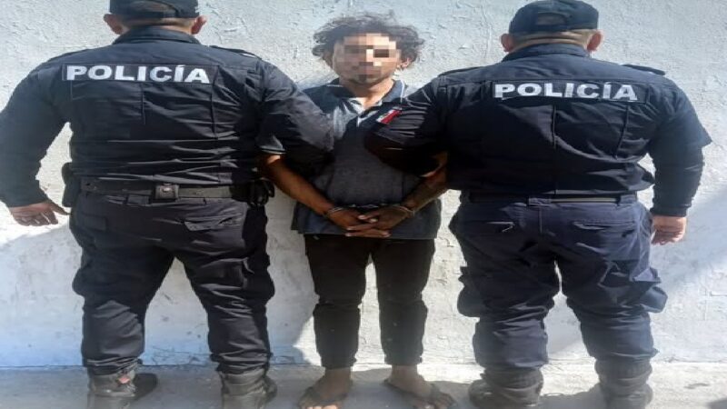 La policía municipal “Solo Teporochos” detienen, dicen en Progreso