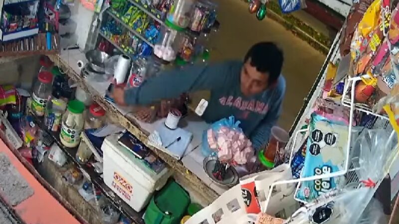 Rata de dos patas y de manitas largas se roba un celular del tendejón Aurelia, en Progreso