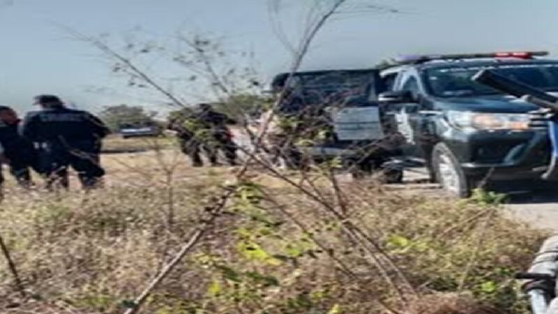 Par de motociclistas derrapan y lesionan en la carretera Mina De Oro en Dzidzantún