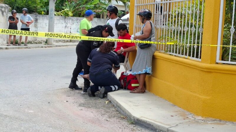 Un adolescente choca su moto contar una camioneta que se voló un alto en Dzidzantún