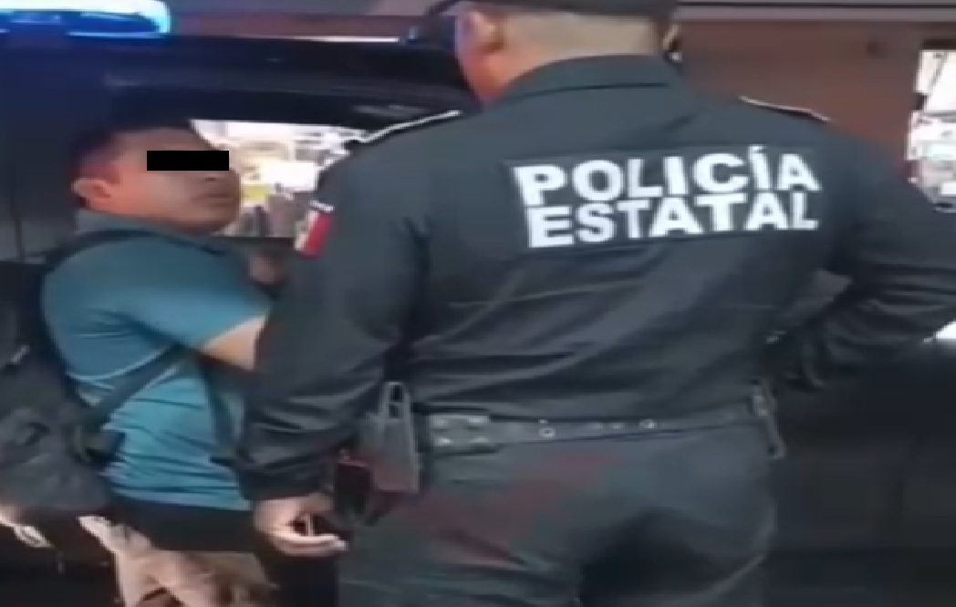 Suspenden a un policía que causo destrozos y orino dentro una dulcería en el centro de Mérida