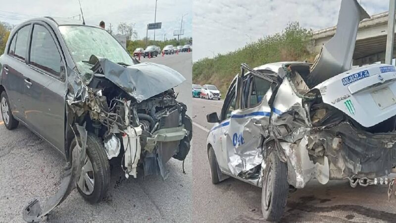 Dos autos Nissan chocan en el entronque La Ceiba en la Mérida- Progreso  
