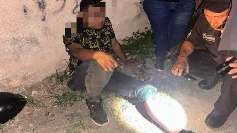 Un conductor se vuela un alto choca y lesiona a un motociclista en Temozón