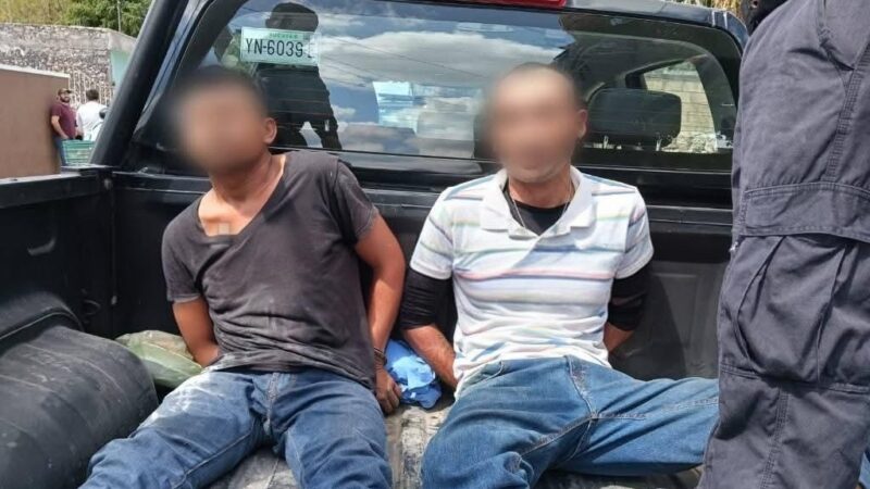 Detienen a dos ladrones con droga en la colonia Santa María en Tizimín
