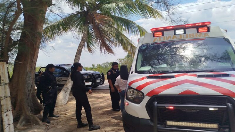 Inexperto adolescente derrapa en la curva del diablo en Dzidzantún