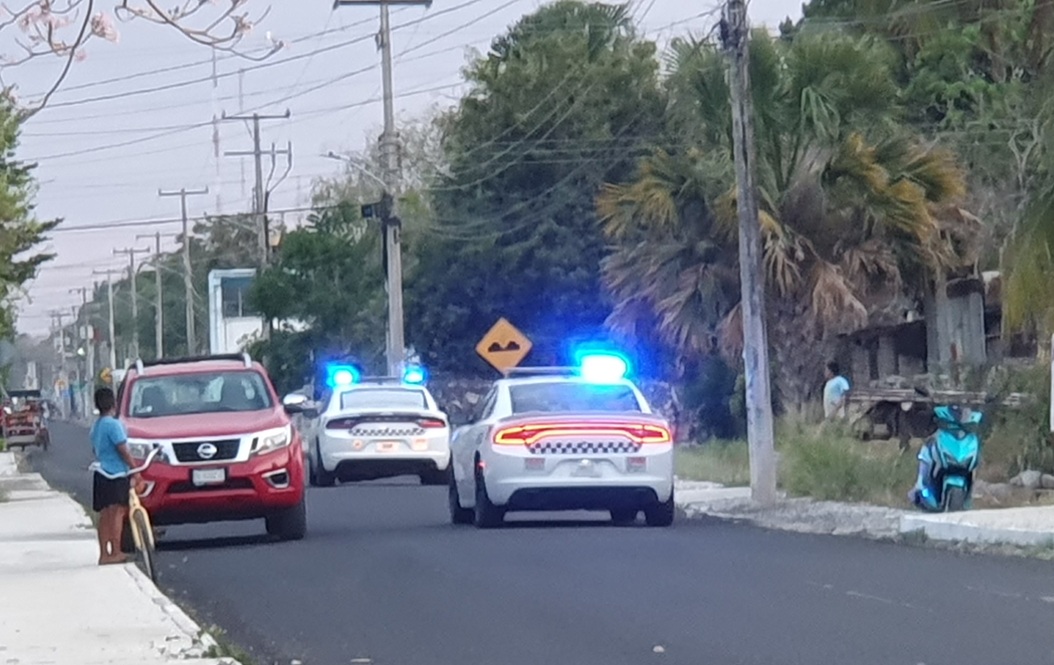 Joven cansahcabeño sale de la carretera cuando iba a la Normal de Dzidzantún
