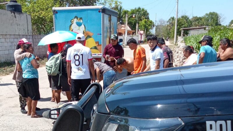 Una menor de 13 años muere al salir de la secundaria: La chocó una camioneta en Dzan