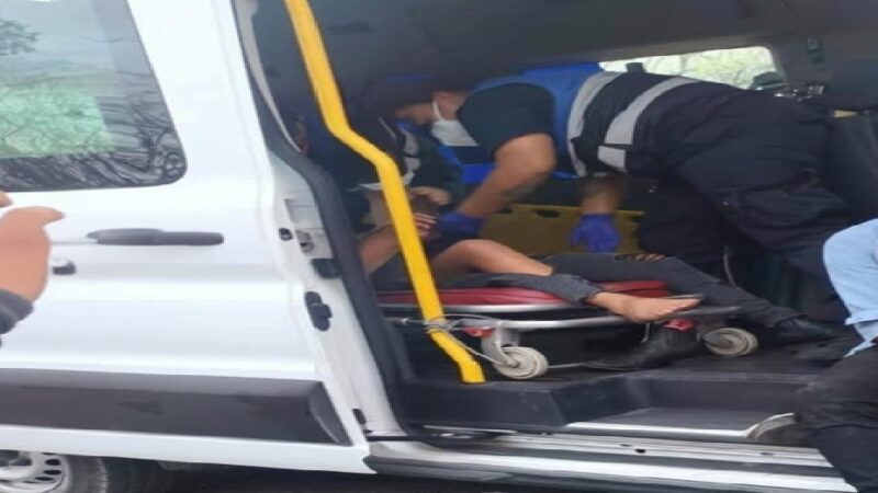 Tres jóvenes se quitan de un baile en Ekmul, derrapan y lesionan cuando regresaban a Tixkokob