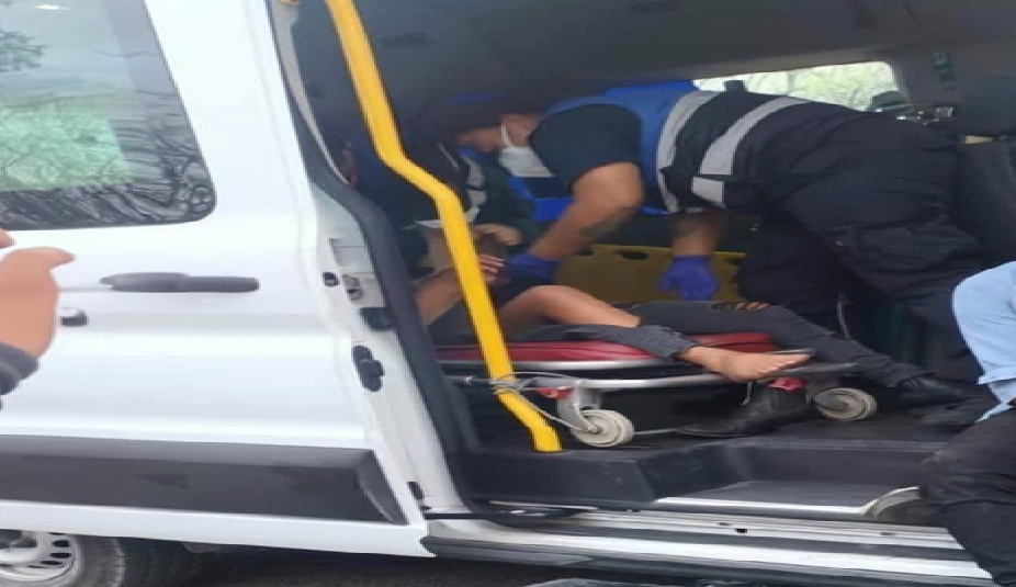 Tres jóvenes se quitan de un baile en Ekmul, derrapan y lesionan cuando regresaban a Tixkokob