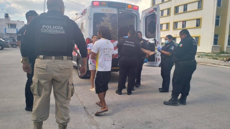 Un niño de cuatro años cae de un tercer piso de un condominio en Piedra de Agua