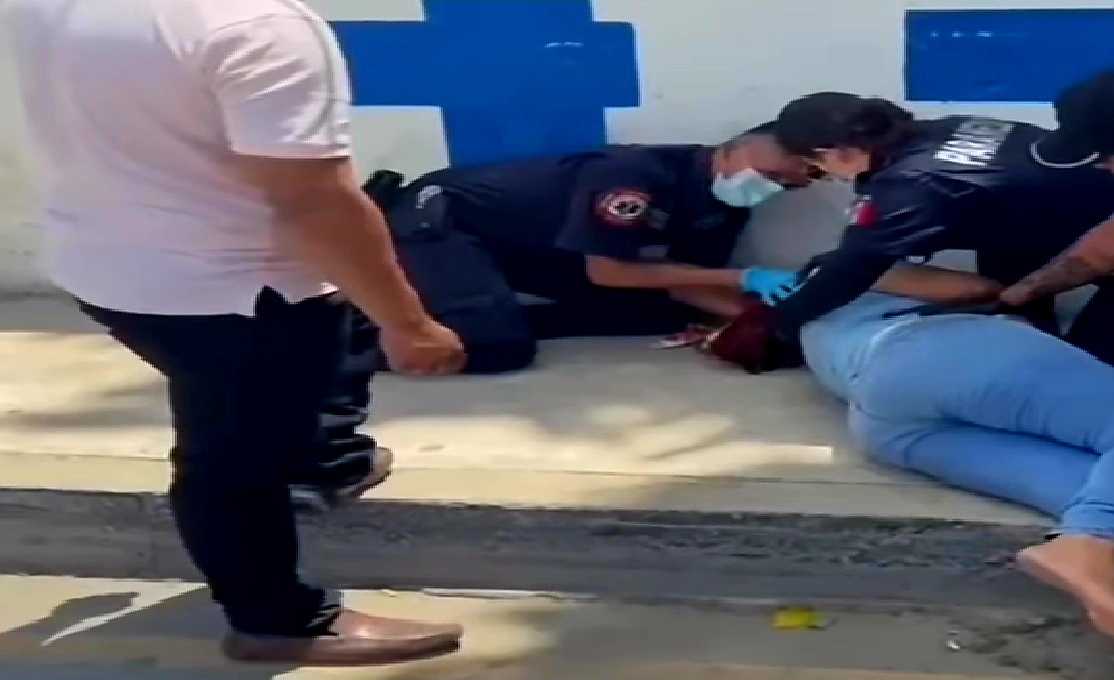 Un mototaxista vuelca en Kanasín: Deja cuatro lesionado, tres de ellos menores de edad