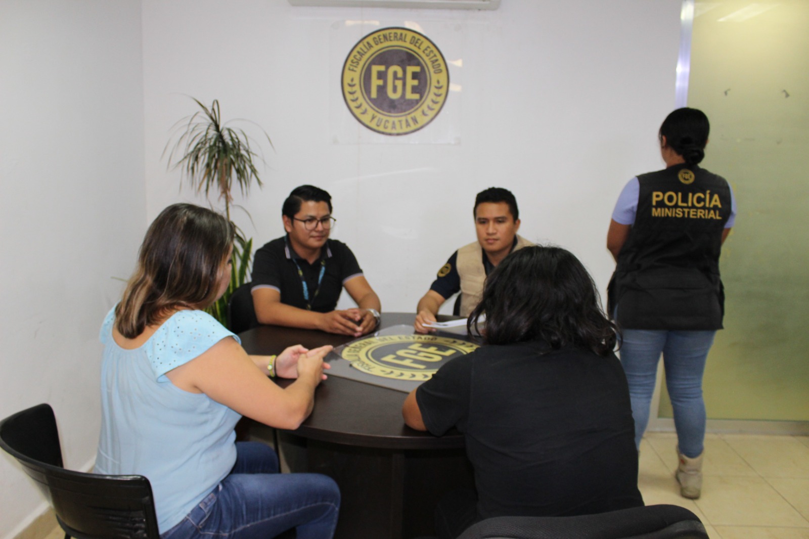 FGE localiza a una menor extraviada en el centro de Mérida