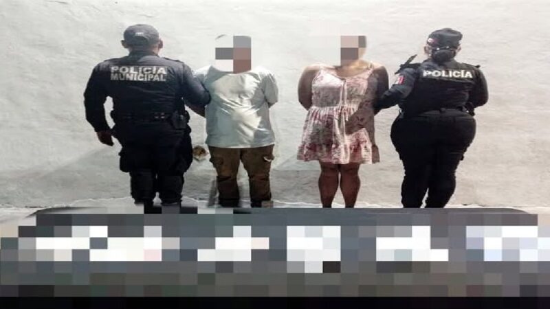 Un par de ratas los detienen robando en un Bodega Aurrera en Progreso