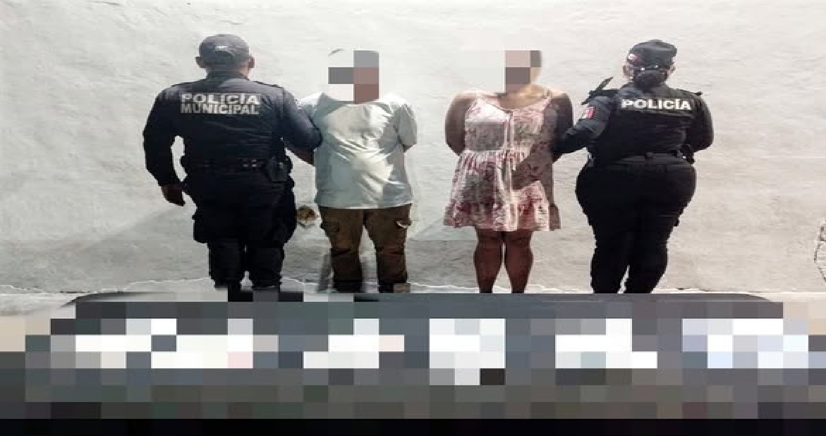 Un par de ratas los detienen robando en un Bodega Aurrera en Progreso