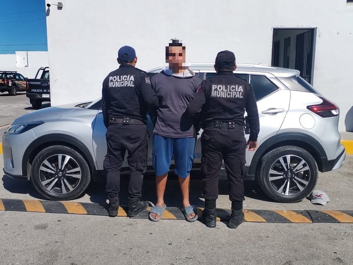 Por descuidad deja las llaves dentro de una camioneta y se la roban en Chelem: Policía detuvo al ladrón