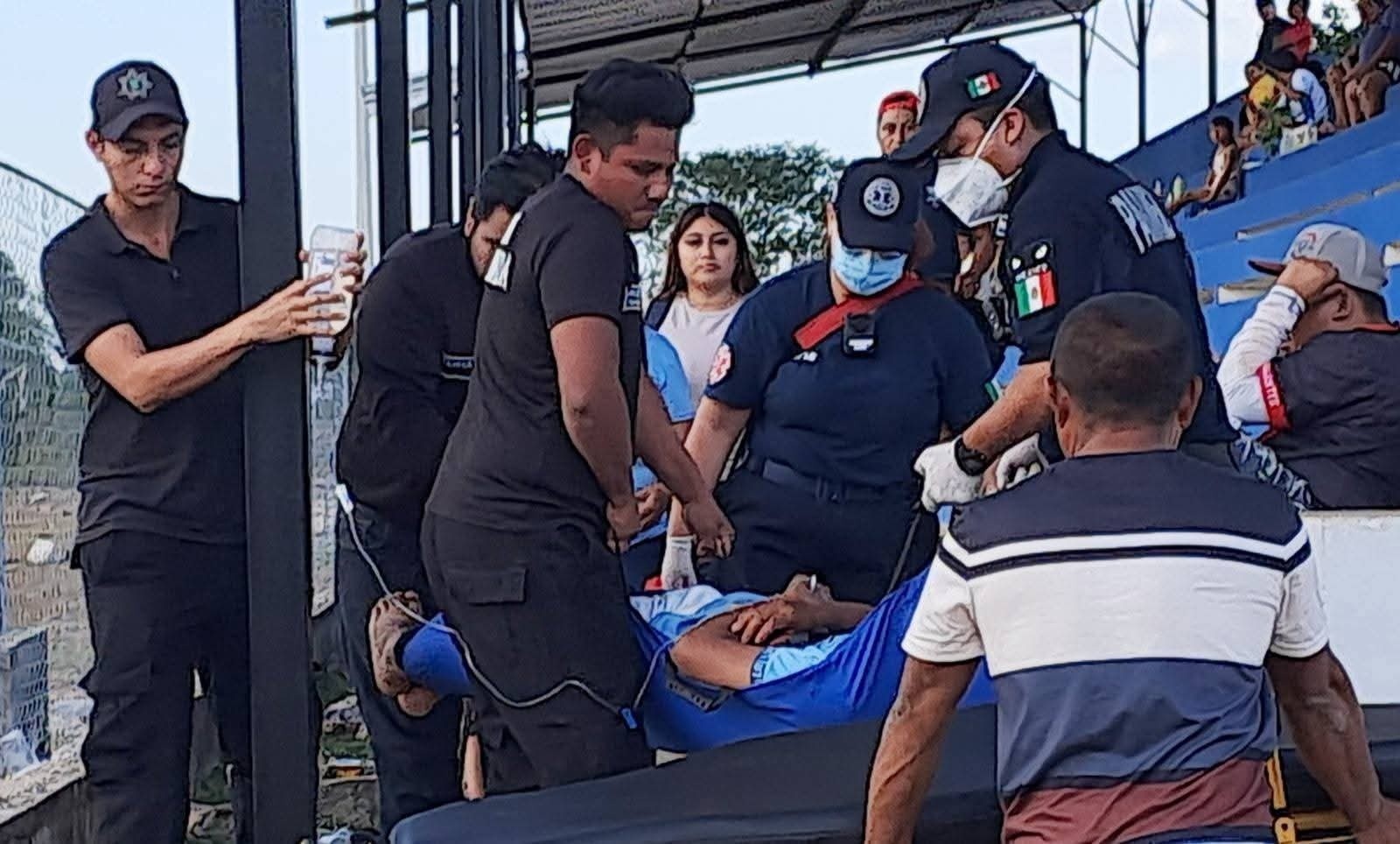 Un joven va a gustar un partido de futbol en Seyé y termina en una clínica: Un ebrio lo empujó de las gradas