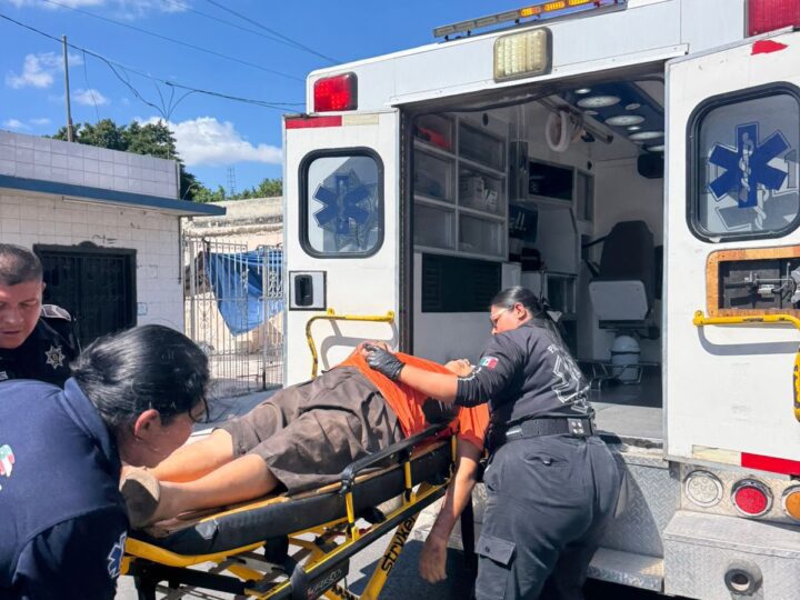 Un abuelito se cae de una bicicleta y se rompe la cabeza en Kanasín