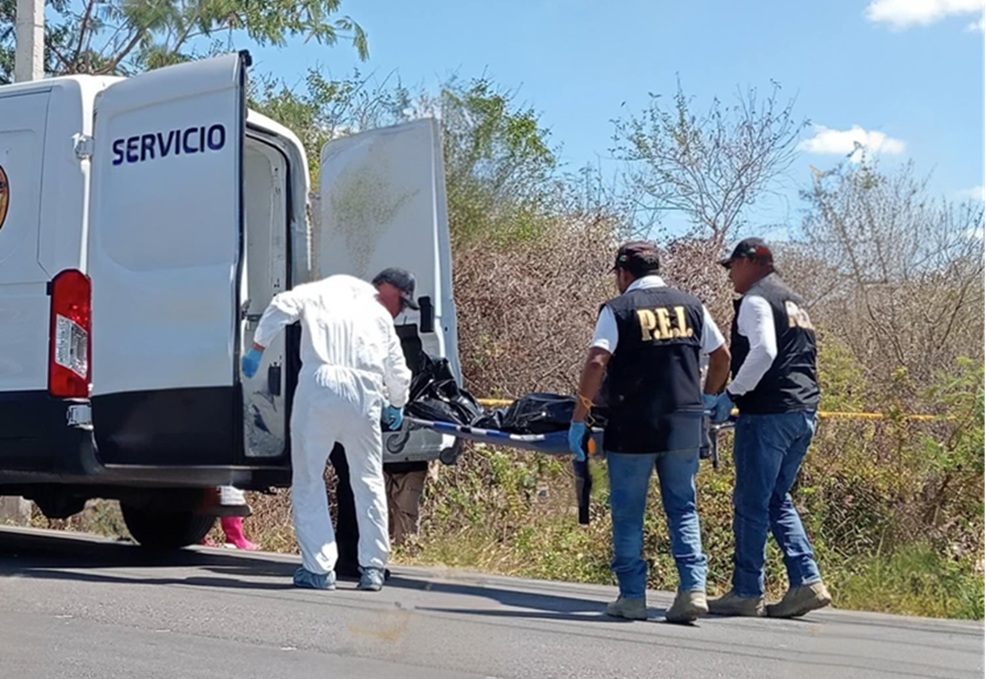 Allan el cadáver putrefacto de un hombre en el periférico Sur de Mérida