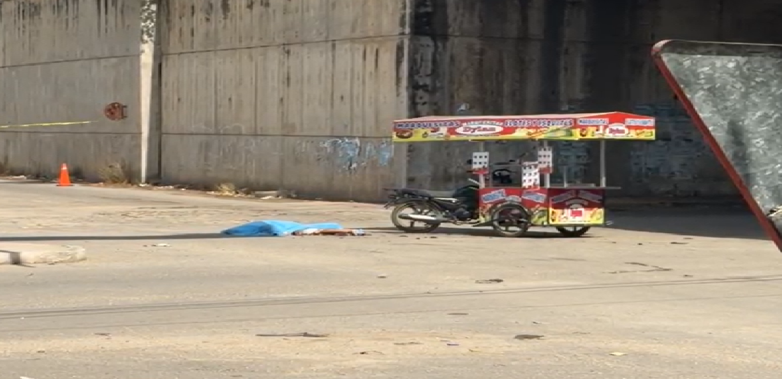 Un tráiler atropella y mata a conocido vendedor de marquesitas en el puente de San Pedro Nopath