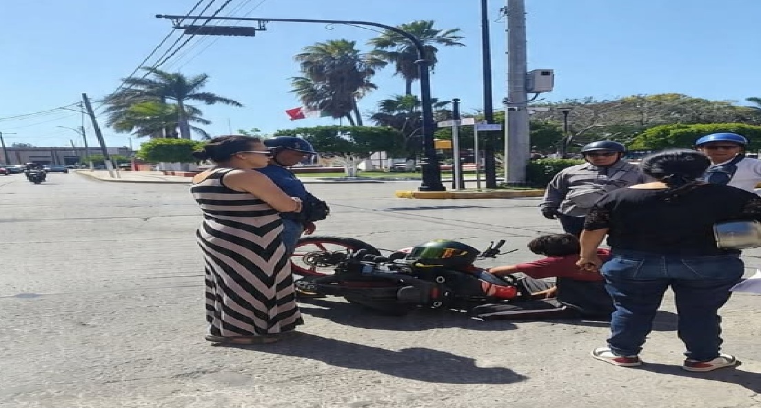 Una turista de Cuautitlán Izcalli choca a un menor que iba en moto en el centro de Motul