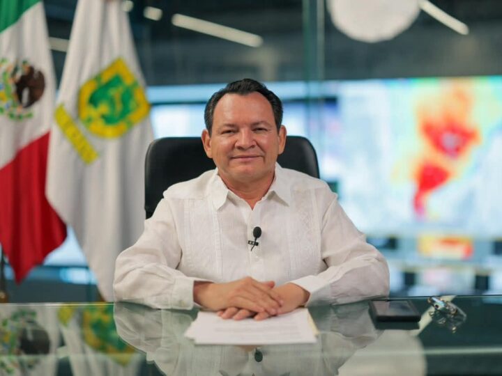 El gobernador Huacho suspende toda actividad económicas en Yucatán