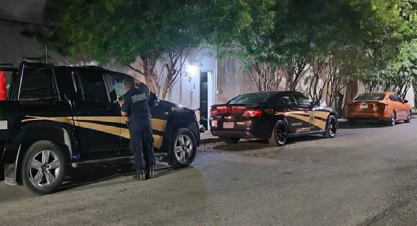 Hallan a un jardinero ahogado en una piscina en una privada en el fraccionamiento “Montebello”.