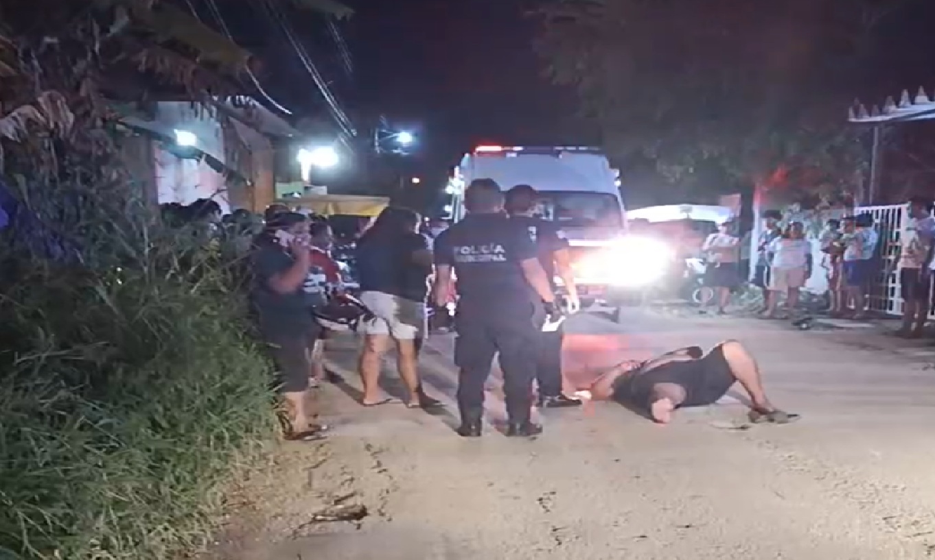 Ebrio motociclista derrapa y lesiona en calles de Tekax