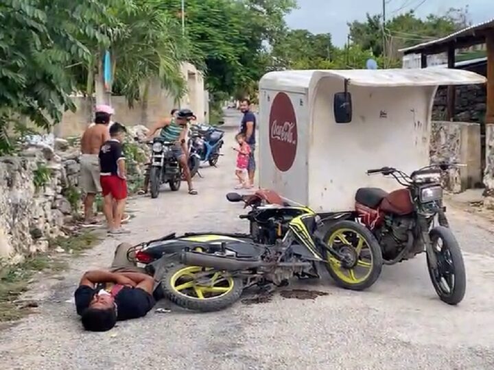 Joven ebrio chocó contra una moto repartidora de Coca Cola de su tío en Dzidzantún