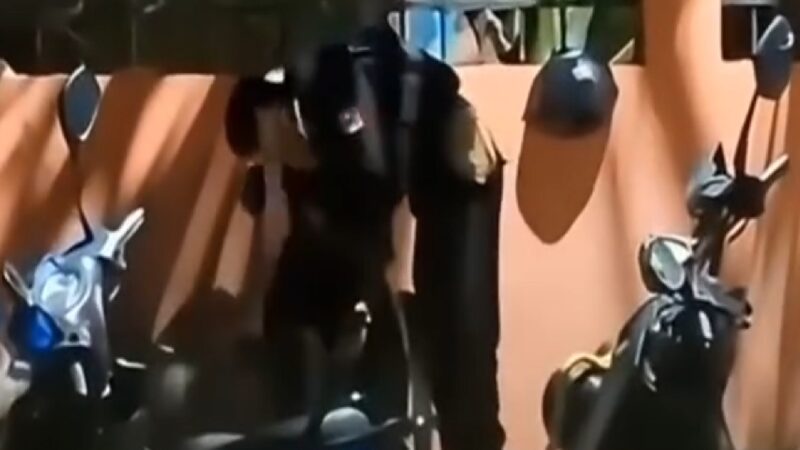 Dan de baja a dos policías de Umán: Los captaron dándose besos en horas de trabajo