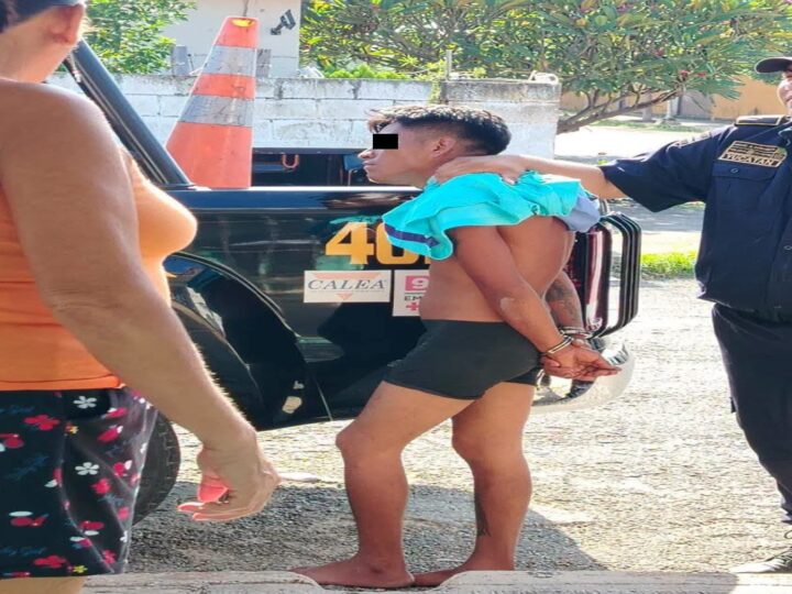 Hallan a un hombre desnudo en el patio de una casa en Xoclán: Dicen es un sancho
