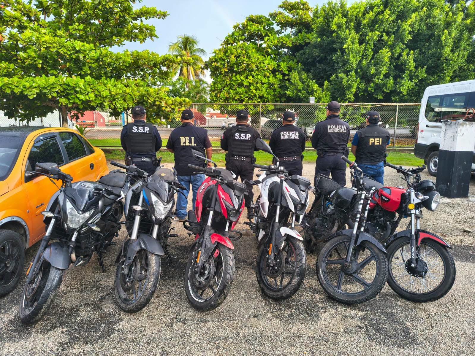 Recuperan seis motos y otros objetos robados en Tizimín: Se habla de tres detenidos