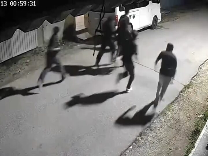 Exigen frenar vandalismo en Hunucmá: Jóvenes aporrean puertas y portones en horas de la madrugada
