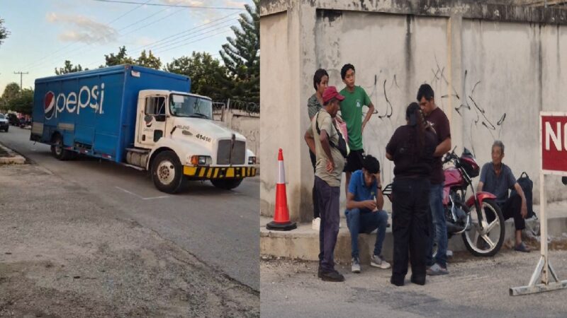 Un camión refresquero se vuela un alto, choca y lesiona a un motociclista en Cansahcab